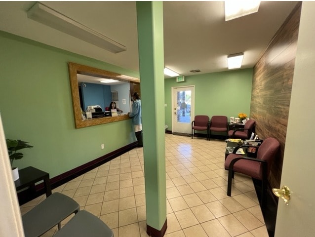 More Photos Of 1125 E 17th St, Santa Ana Unknown For Lease