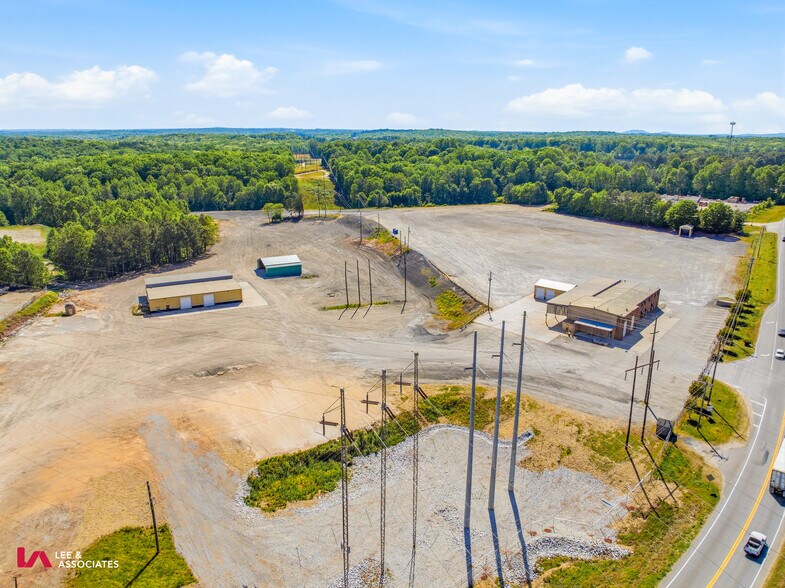 More Photos Of 1364 Candler Rd, Gainesville Truck Terminal For Lease