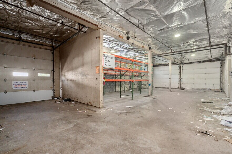 More Photos Of 109 Talcott Rd, West Hartford Manufacturing For Sale