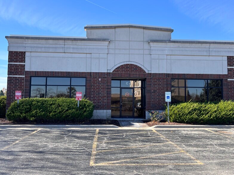 More Photos Of 215 Remington Blvd, Bolingbrook Medical For Lease