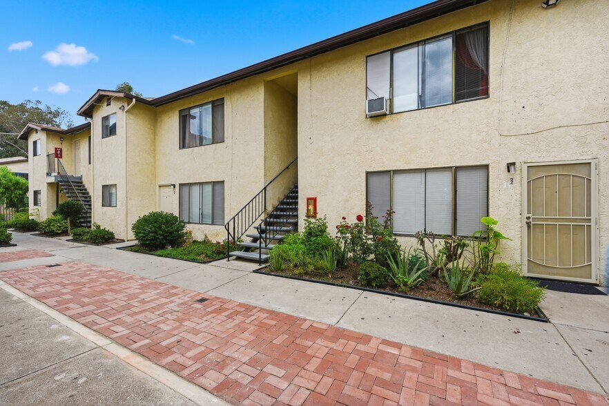 More Photos Of 2036 Canyon Dr, Oceanside Apartments For Sale