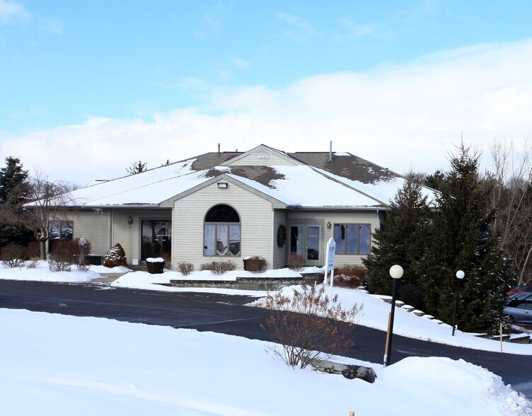 More Photos Of 5108 Velasko Rd, Syracuse Office For Lease