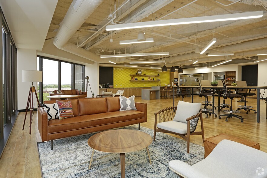 More Photos Of 3232 McKinney Ave, Dallas Office For Lease