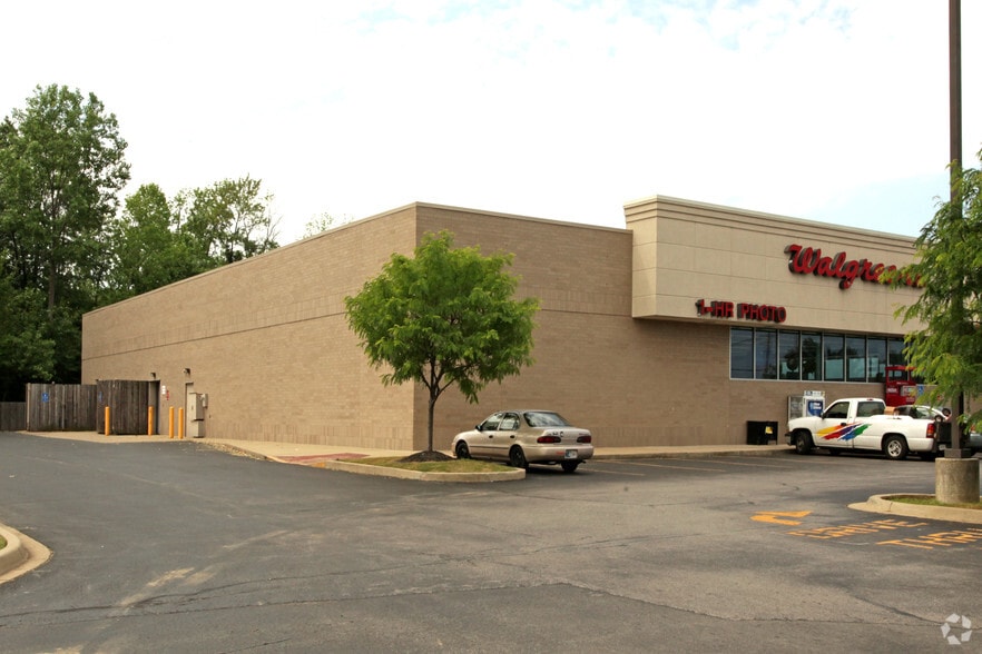 Primary Photo Of 3600 Fern Valley Rd, Louisville Drugstore For Lease