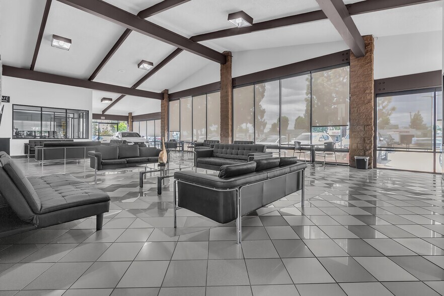 More Photos Of 10325 Central Ave, Montclair Auto Dealership For Lease