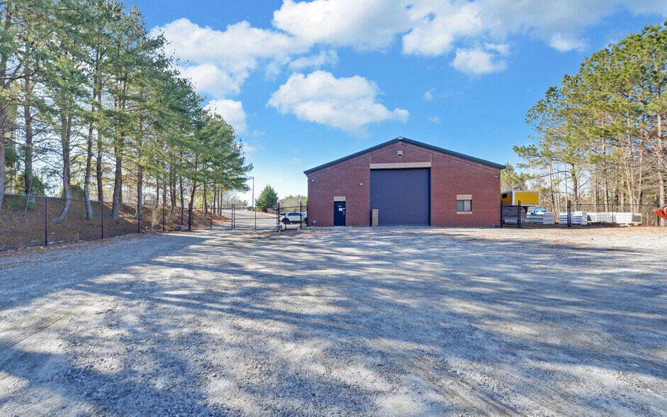 More Photos Of 4295 Brogdon Exchange, Suwanee Warehouse For Sale