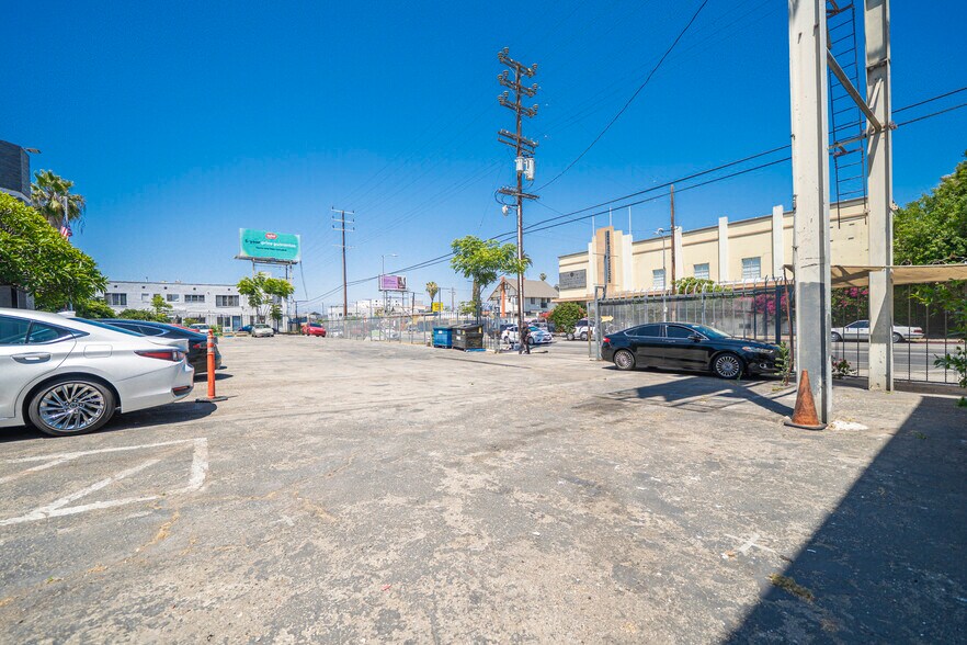 More Photos Of 1517 S Western Ave, Los Angeles Freestanding For Sale