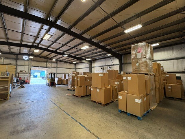 More Photos Of 21629 Baltimore Ave, Georgetown Industrial For Sale