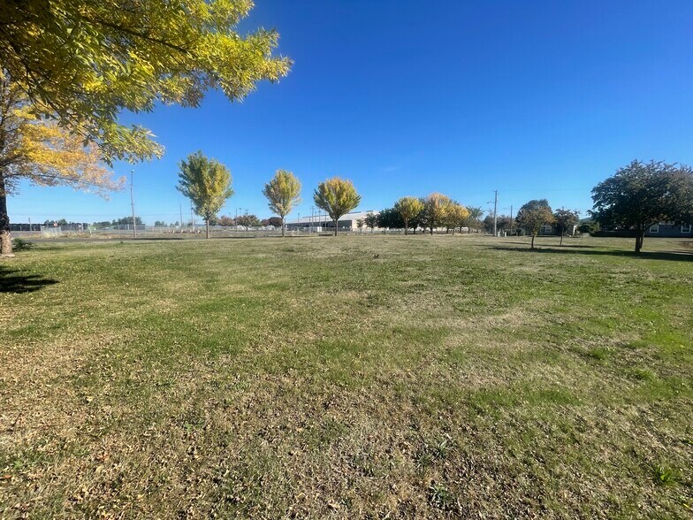 More Photos Of Polk and Ash (2 lots) St, Independence Land For Sale