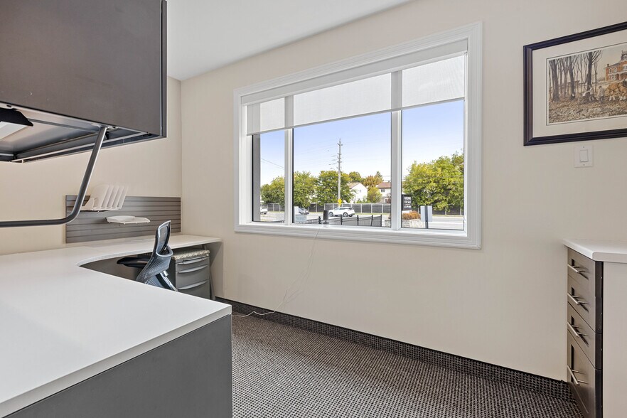 More Photos Of 806 Greenbank Rd, Ottawa Office For Sale