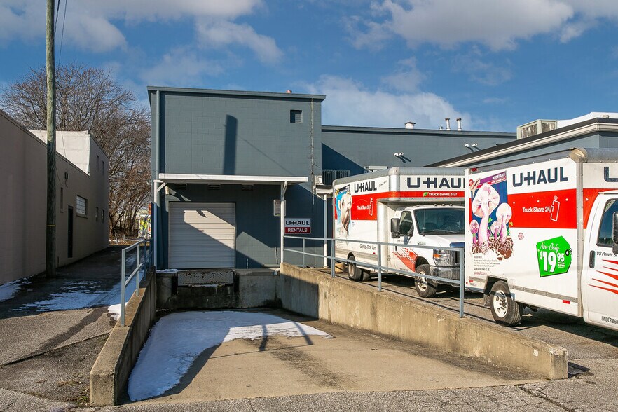 More Photos Of 1404 S Shelby St, Louisville Manufacturing For Lease