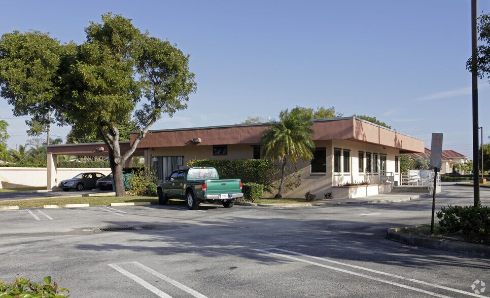 More Photos Of 2419 S Seacrest Blvd, Boynton Beach Medical For Sale
