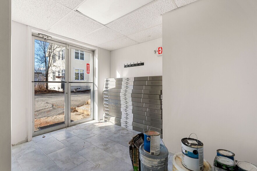 More Photos Of 136 Main St, Acton Unknown For Lease