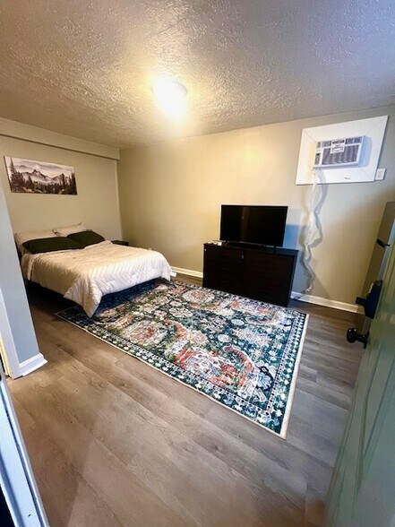 More Photos Of 1607 Bigley Ave, Charleston Apartments For Sale
