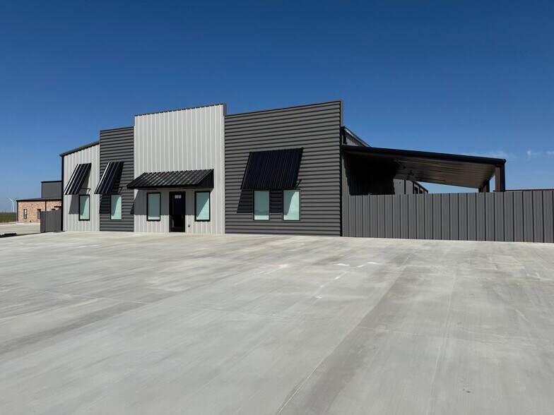 More Photos Of 9010 County Road 6820, Lubbock Industrial For Sale