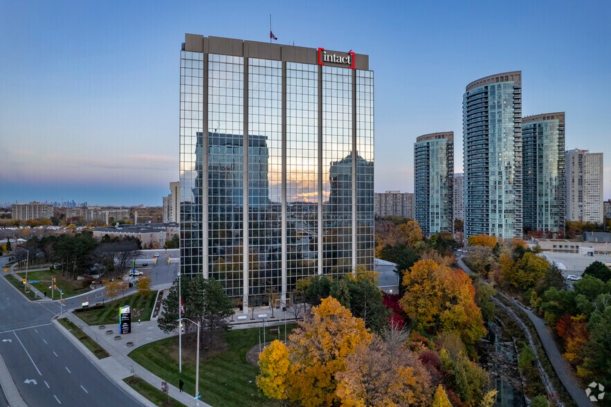 More Photos Of 4 Robert Speck Pky, Mississauga Coworking Space