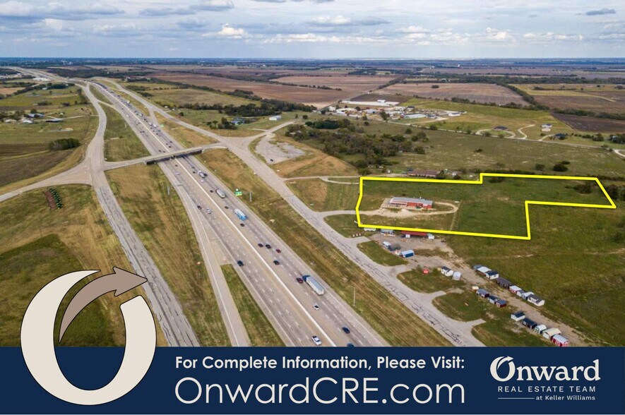 More Photos Of 24350 N I 35, West Restaurant For Sale