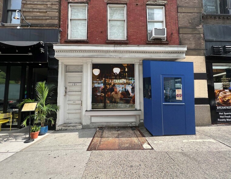 Primary Photo Of 171 Third Ave, New York Storefront Retail Residential For Lease