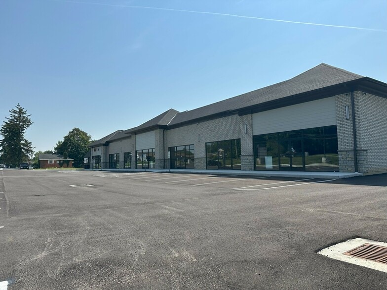 More Photos Of 9774 Cincinnati Columbus Rd, West Chester Storefront For Sale