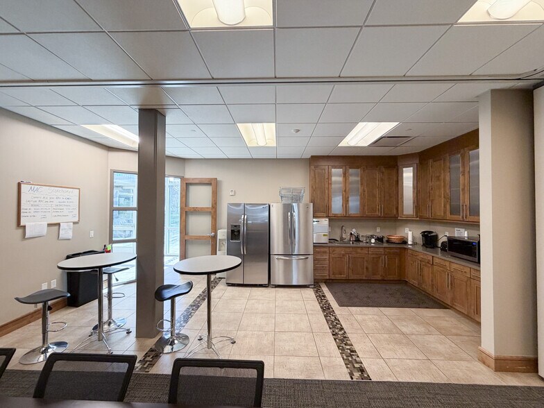 More Photos Of 4956 N 300 W, Provo Office For Lease