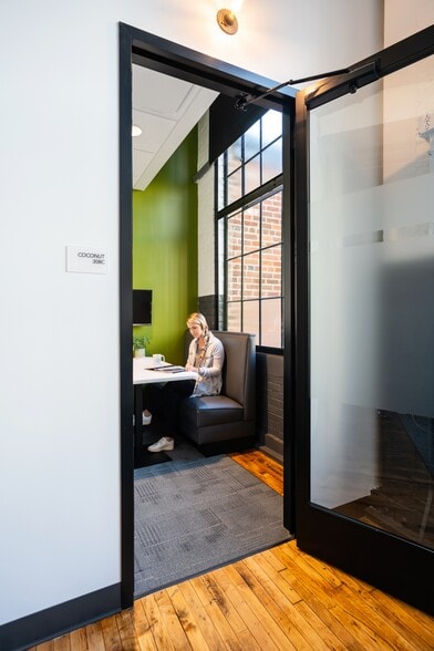 More Photos Of 1835-1837 Broadway St, Charlottesville Office For Lease