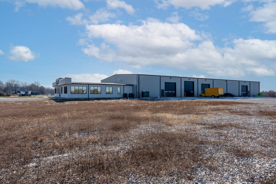 More Photos Of 22800 Highway H, Sedalia Manufacturing For Sale