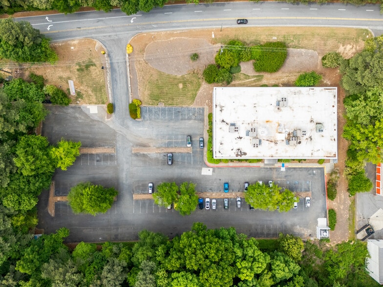 More Photos Of 1835 Savoy Dr, Atlanta Medical For Lease