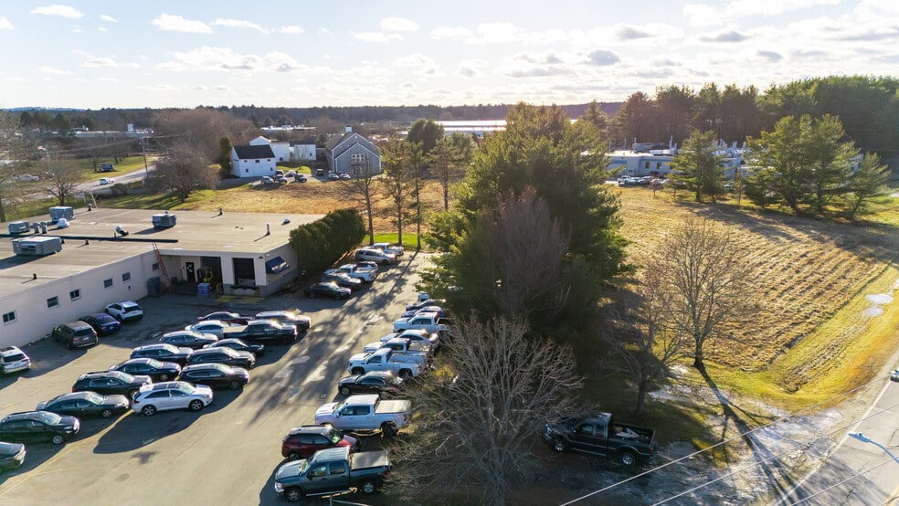 More Photos Of 116 Parker St, Newburyport Manufacturing For Sale