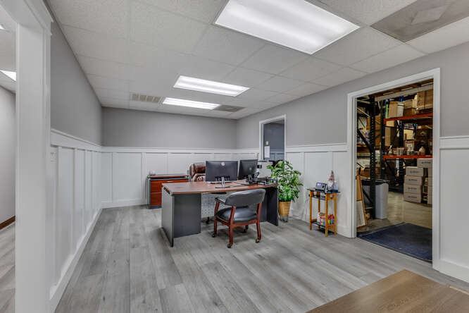 More Photos Of 2045 Corporate Dr S, Wilmington Warehouse For Lease