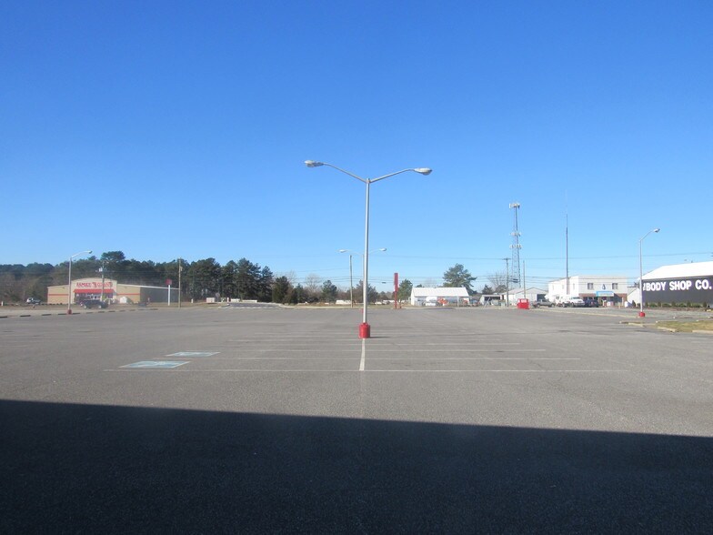 More Photos Of 1103 S Central Ave, Laurel Bowling Alley For Sale