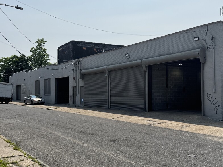 More Photos Of 3497 Ridge Ave, Philadelphia Warehouse For Sale