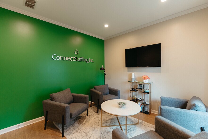 More Photos Of 540 SE Powder Springs St, Marietta Office Residential For Sale