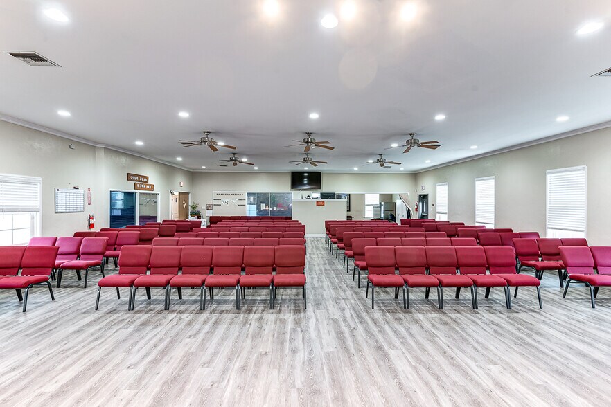 More Photos Of 600 S Towne Ave, Pomona Religious Facility For Sale
