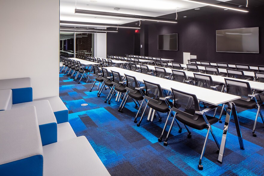 More Photos Of 1330 Lagoon Ave, Minneapolis Coworking Space