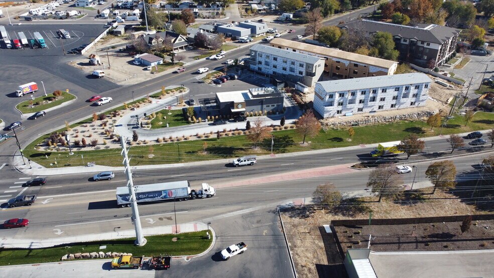 More Photos Of 7 6th St N, Nampa Apartments For Sale