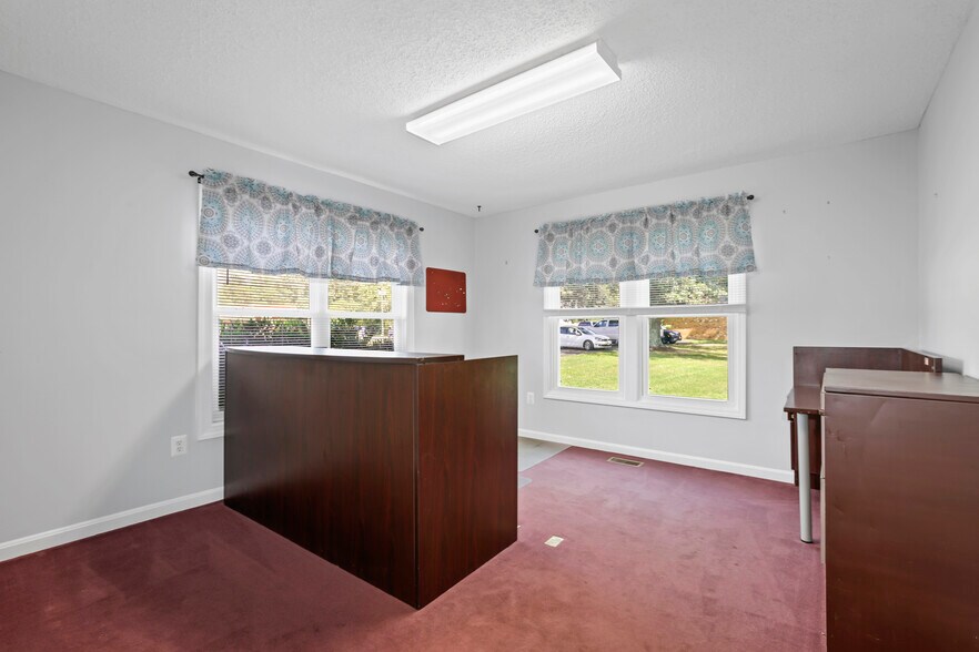 More Photos Of 5755 Courthouse Rd, Spotsylvania Office Residential For Lease