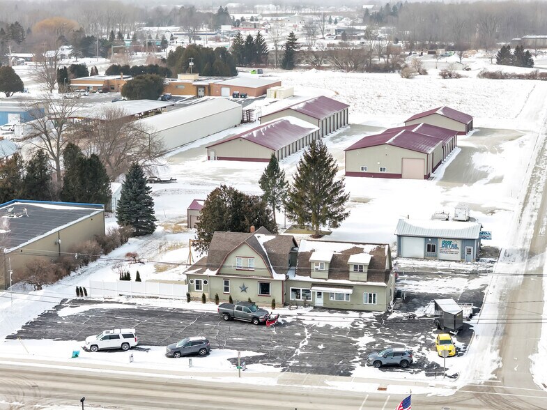 More Photos Of 513-529 Duluth Ave, Sturgeon Bay, Sturgeon Bay General Retail For Sale