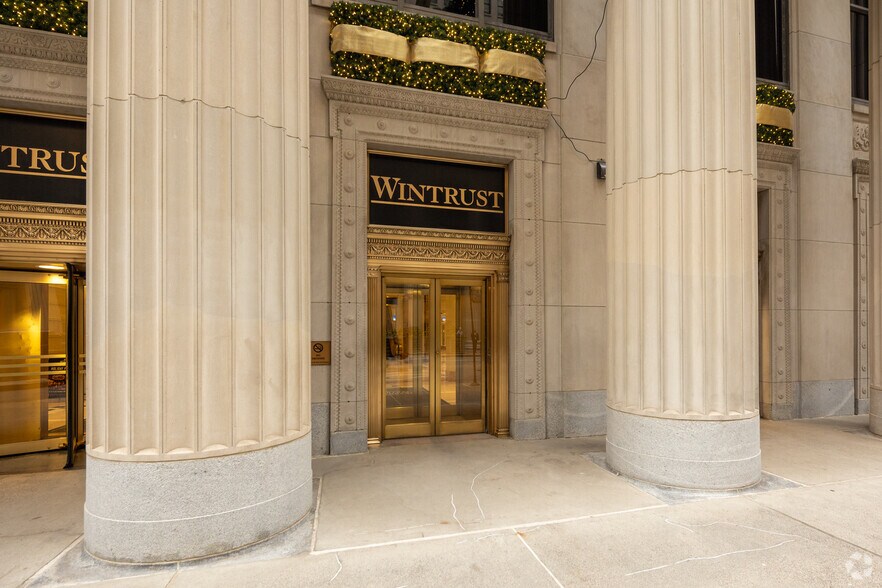 More Photos Of 231 S LaSalle St, Chicago Office For Lease