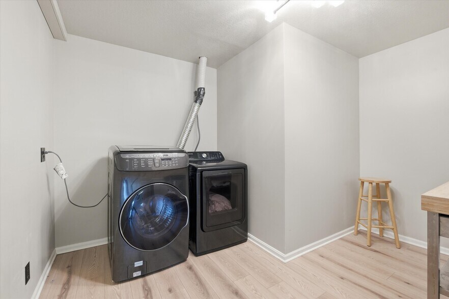 More Photos Of 107 Amity st, Louisburg Hotel For Sale