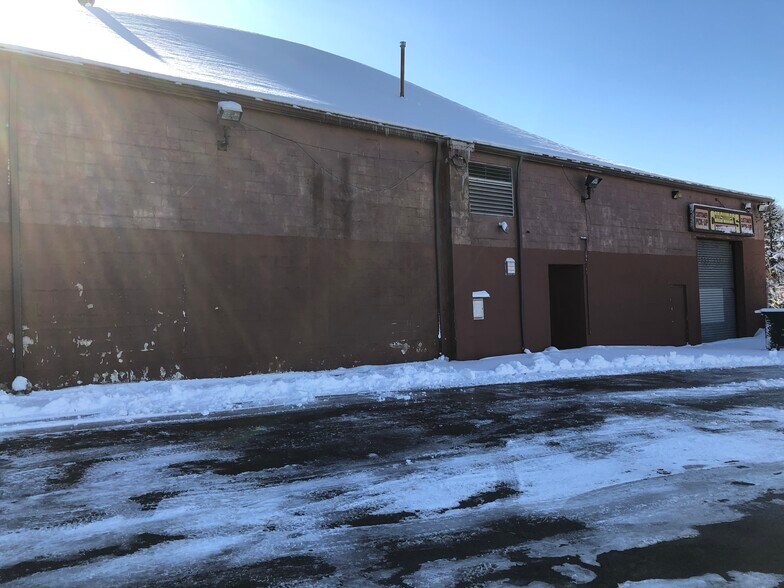 More Photos Of 600 Franklin Ave, Franklin Square General Retail For Sale