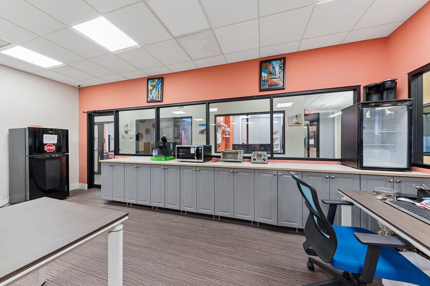 More Photos Of 1590 S Congress Ave, West Palm Beach Medical For Sale
