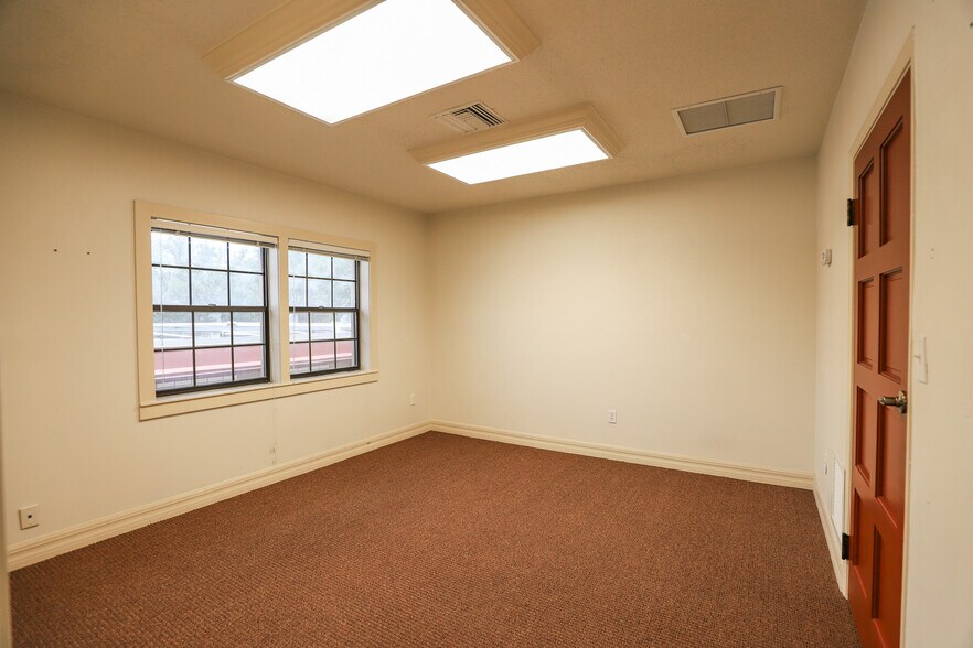 More Photos Of 305 SE 2nd Ave, Gainesville Office For Lease