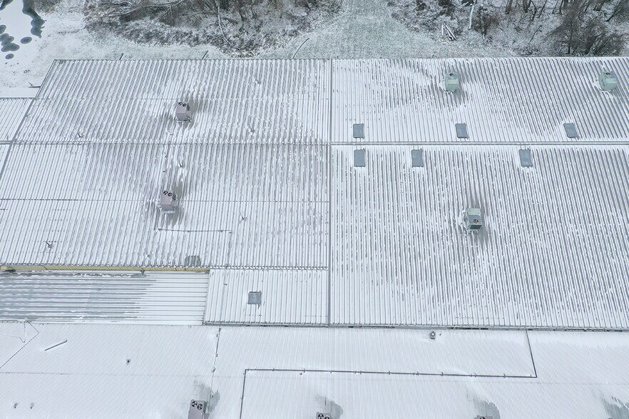 More Photos Of 1655 E 12th St, Mishawaka Manufacturing For Sale