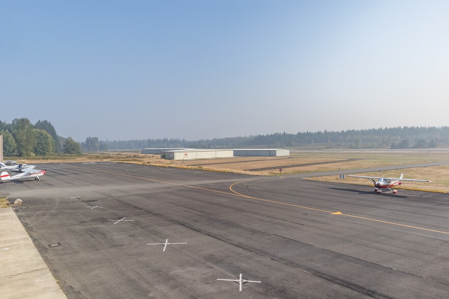 More Photos Of 191 Airport Rd, Port Townsend Airplane Hangar For Sale