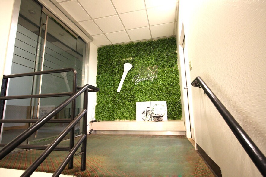 More Photos Of 540 E Jefferson Blvd, Los Angeles Warehouse For Lease