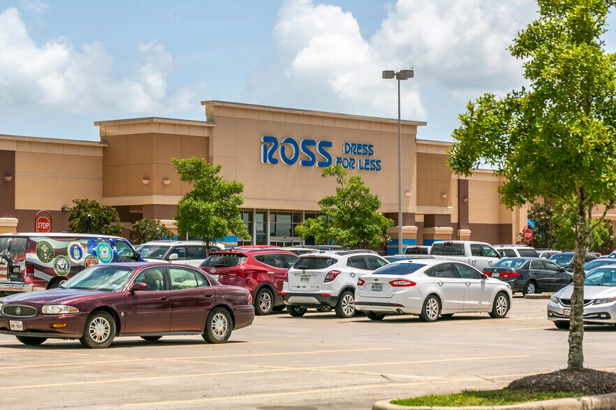 More Photos Of I 45, League City Unknown For Lease