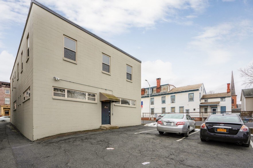 More Photos Of 303 Mill St, Poughkeepsie Loft Creative Space For Lease