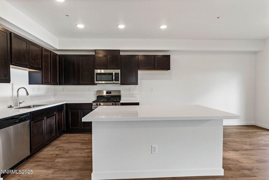 More Photos Of 343 Halite St, Dayton Multifamily For Sale