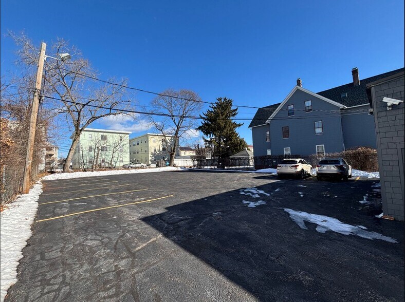 More Photos Of 11 Millbrook St, Worcester Office For Lease