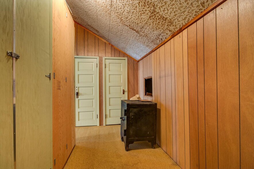 More Photos Of 7672 S Shingle Rd, Shingle Springs General Retail For Sale